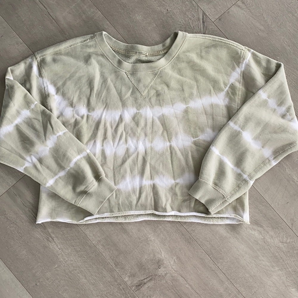 Abercrombie Raw Hem Crewneck